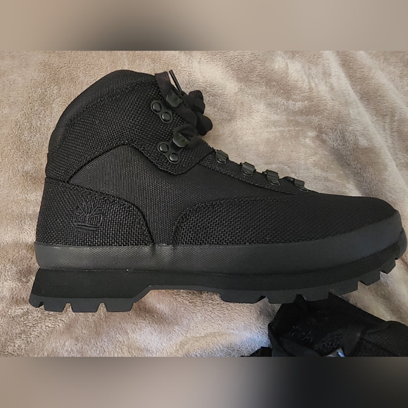 Timberland - Picture 9 of 12